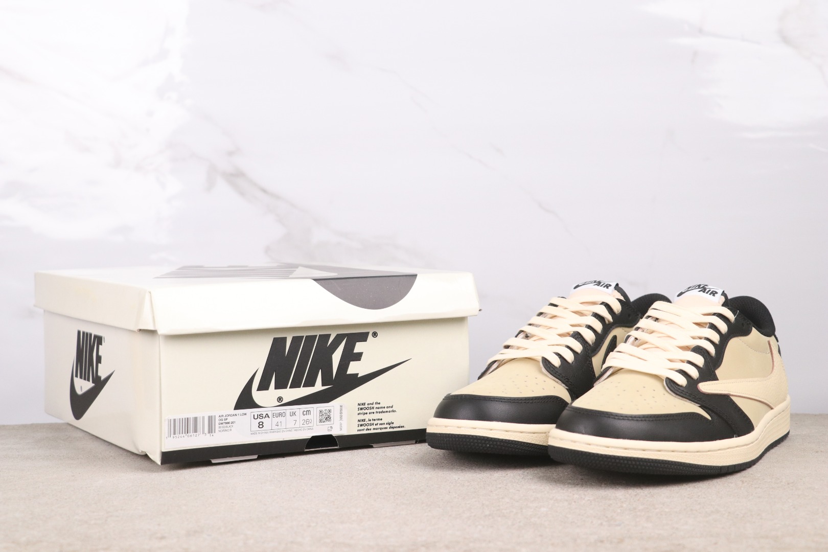 20251115/Nike_251115-2